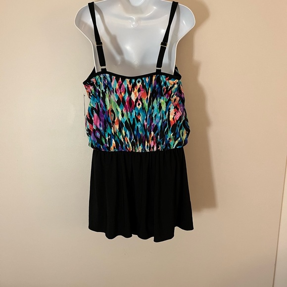 NWT- Longitude Tulum Blouson Swimdress- Size 16 - Picture 10 of 10